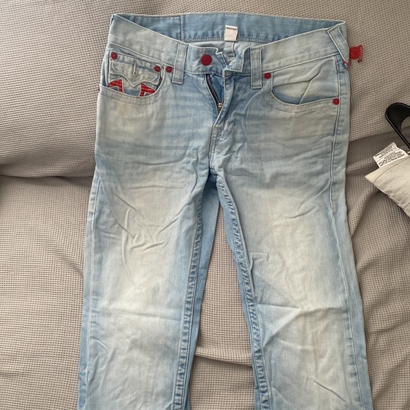 Read - Picture 2 of 3